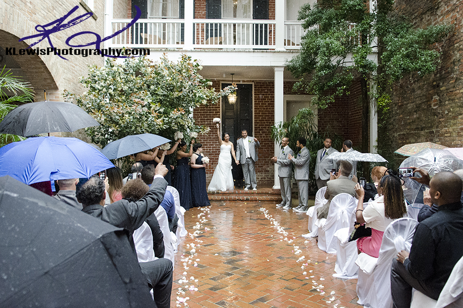 new orleans la wedding photos second line